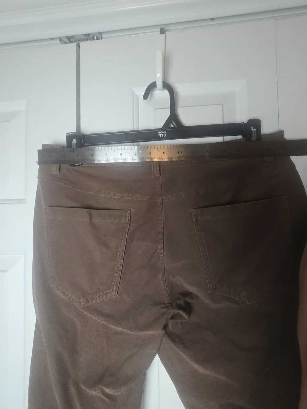 Lululemon Men’s ABC Classic Fit Pant Utilitech Brown Artifact Size 33 Inseam 32